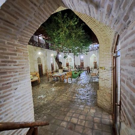 בוקורו Umar Hotel In The Old City מראה חיצוני תמונה