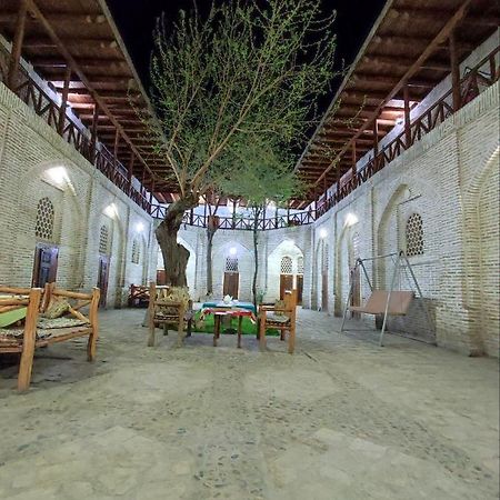 בוקורו Umar Hotel In The Old City מראה חיצוני תמונה